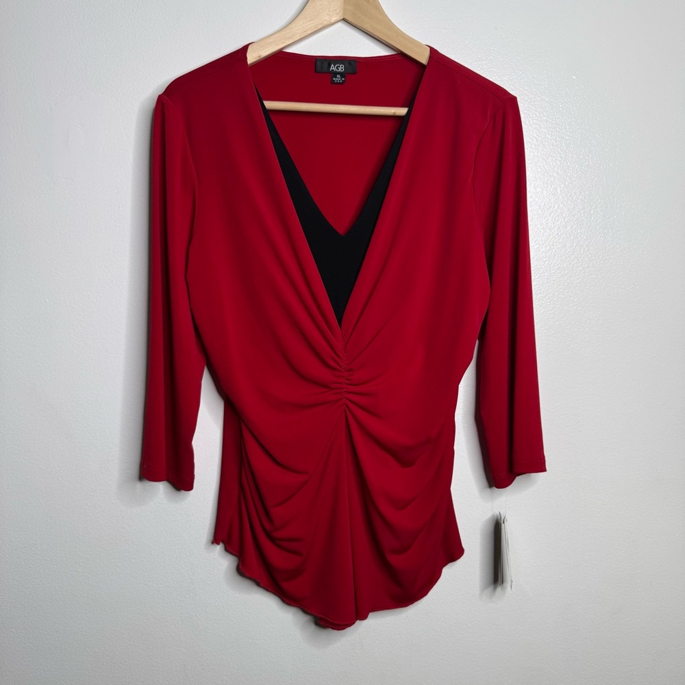 NWT AGB Red V-Neck Ruched Women's Top
